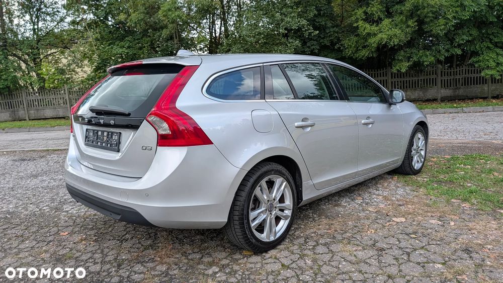 Volvo V60 D4 Business Edition - 4