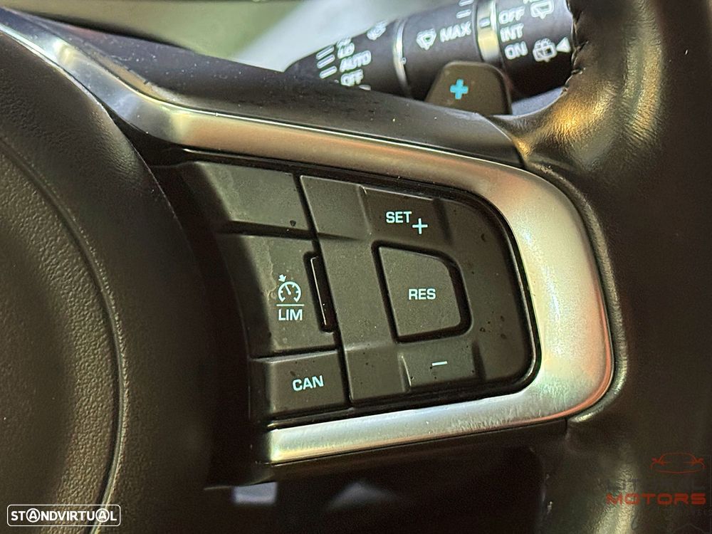 Jaguar F-Pace 25d AWD Aut. Portfolio - 26