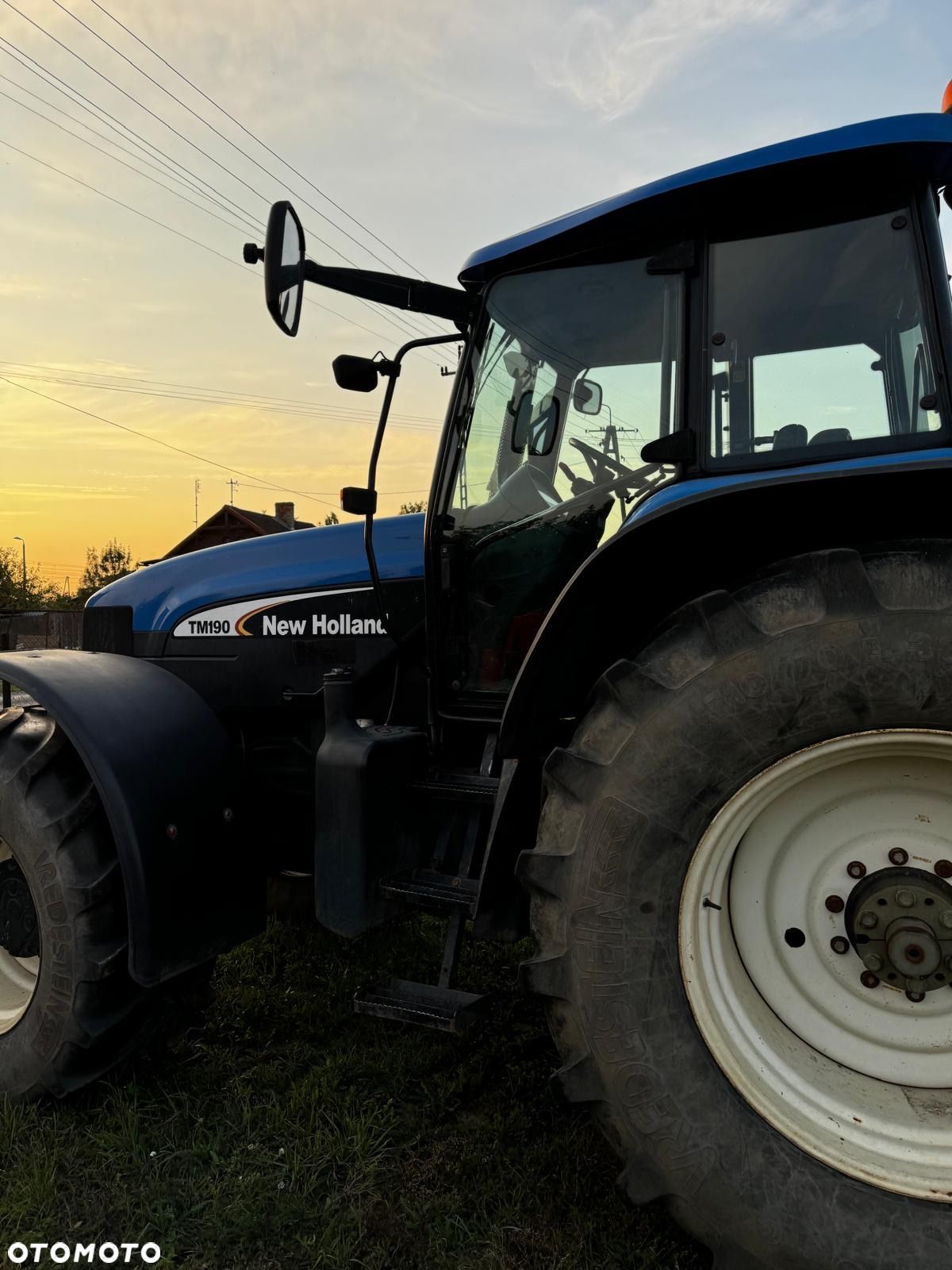 New Holland TM190 - 1