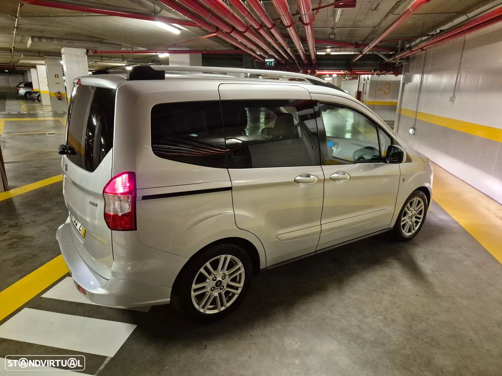Ford Tourneo Courier 1.0 EcoBoost Titanium - 9
