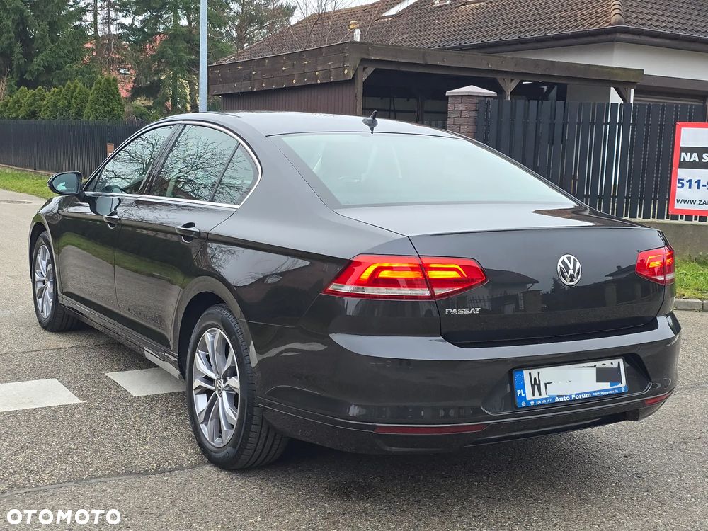 Volkswagen Passat - 27