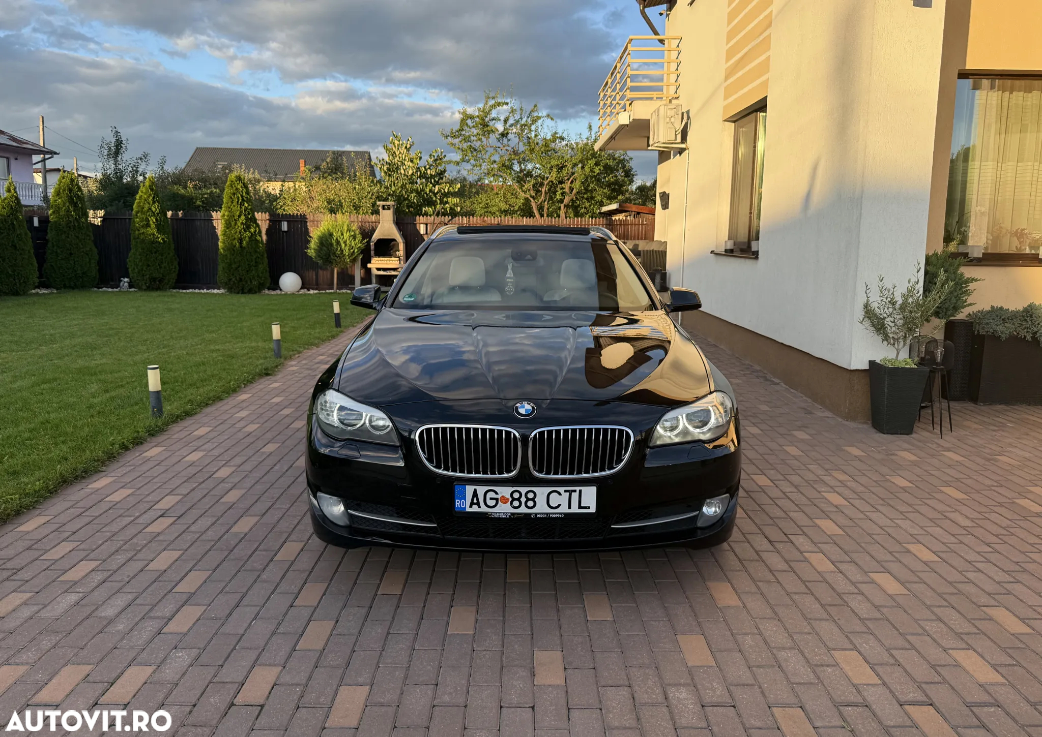 BMW Seria 5 525d Touring Aut. Luxury Line - 2
