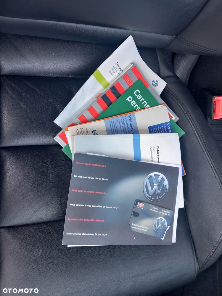 Volkswagen Golf - 10