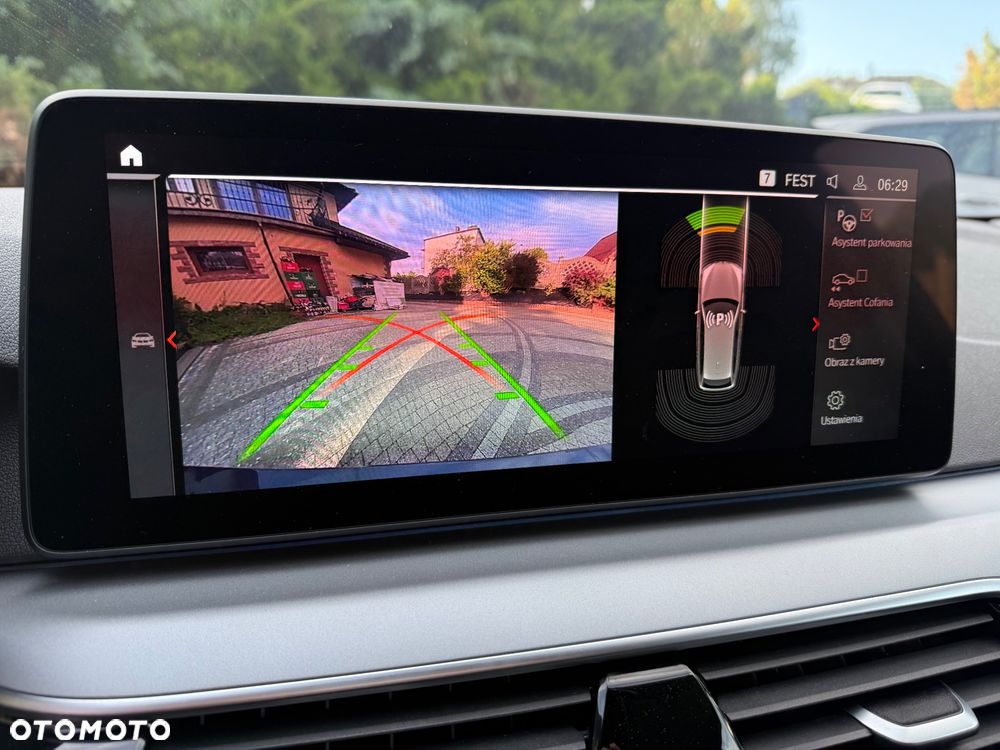 BMW Seria 5 530e xDrive Luxury Line sport - 38