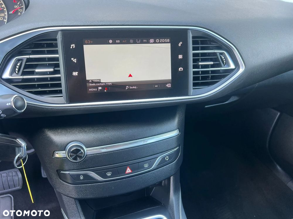 Peugeot 308 - 13