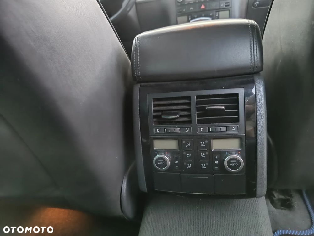 Volkswagen Touareg - 19