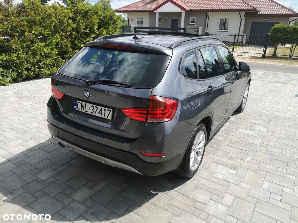 BMW X1 xDrive18d - 11
