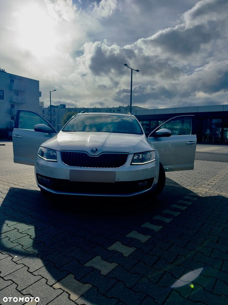 Skoda Octavia 2013 photo 2