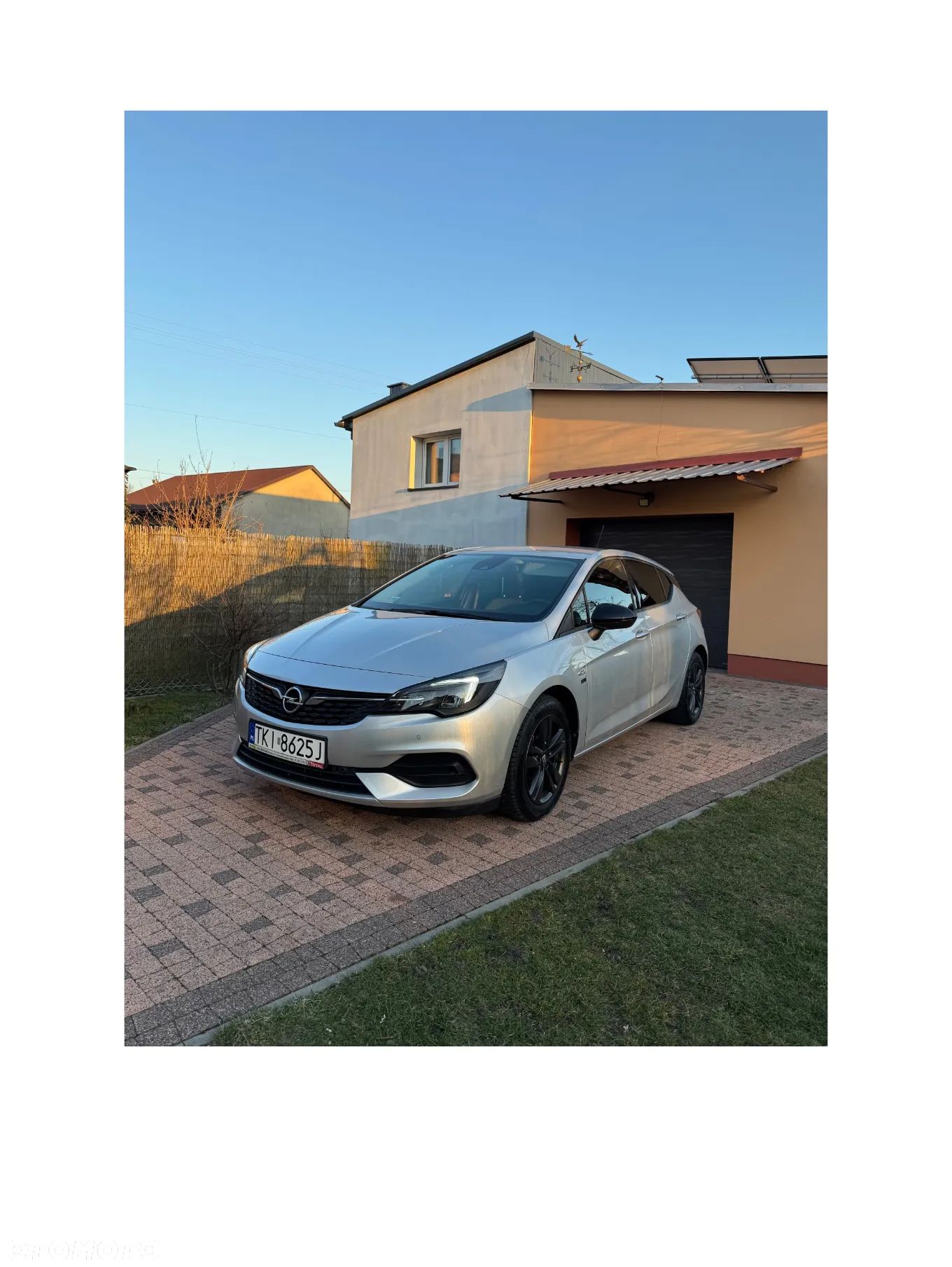 Opel Astra V 1.2 T Elegance S&S - 1