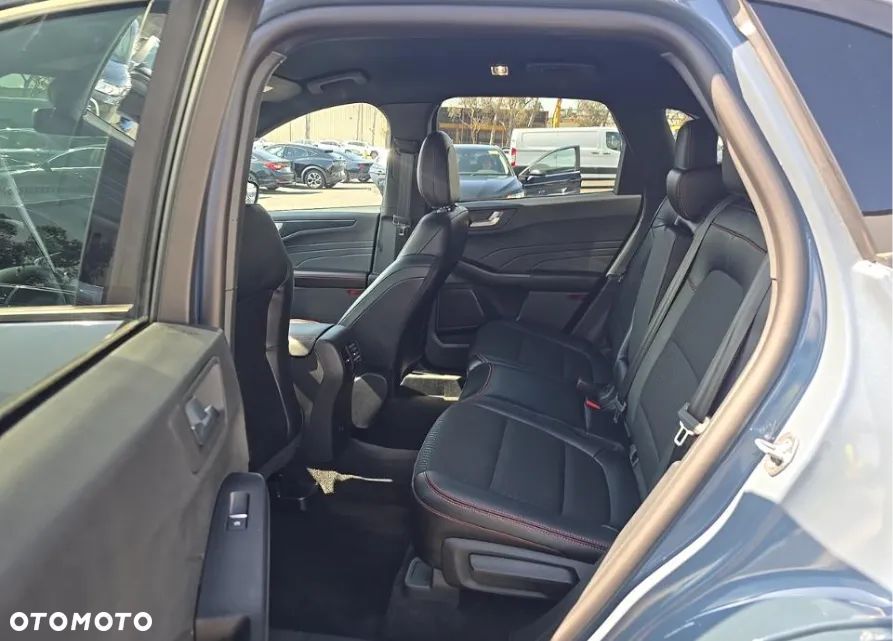 Ford Kuga - 12