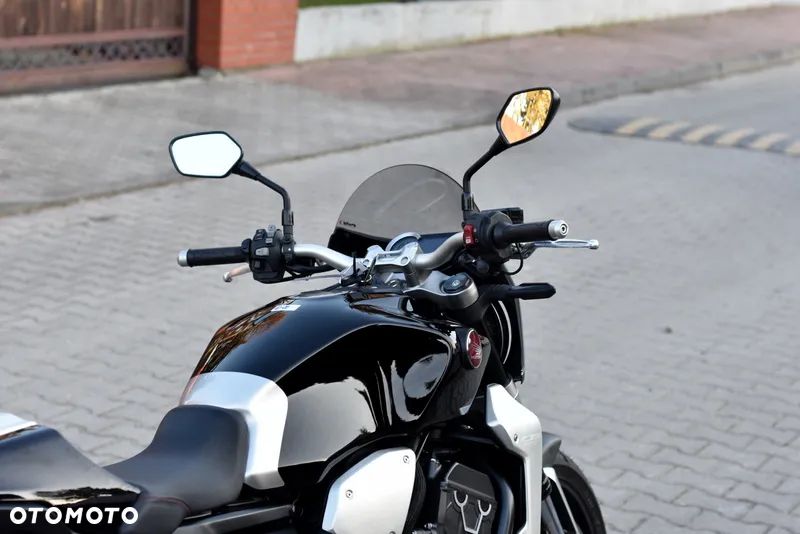 Honda CB - 15