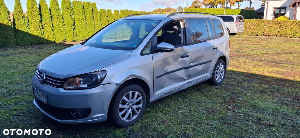 Volkswagen Touran 1.6 TDI DPF Trendline DSG - 4