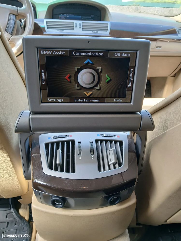 BMW 730 i - 11
