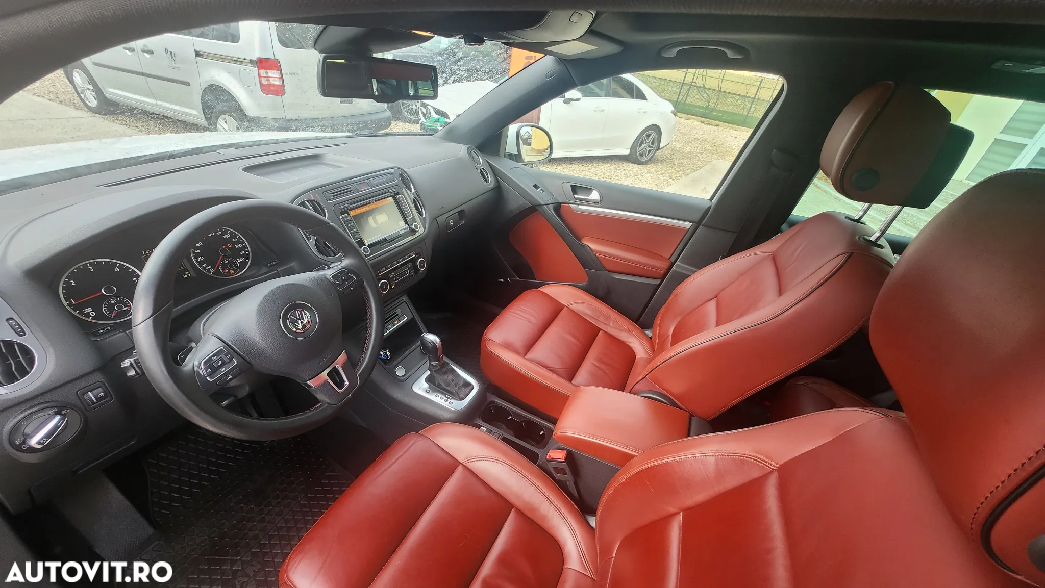 Volkswagen Tiguan 2.0 TDI DPF 4Motion BlueMotion Technology DSG Exclusive - 6