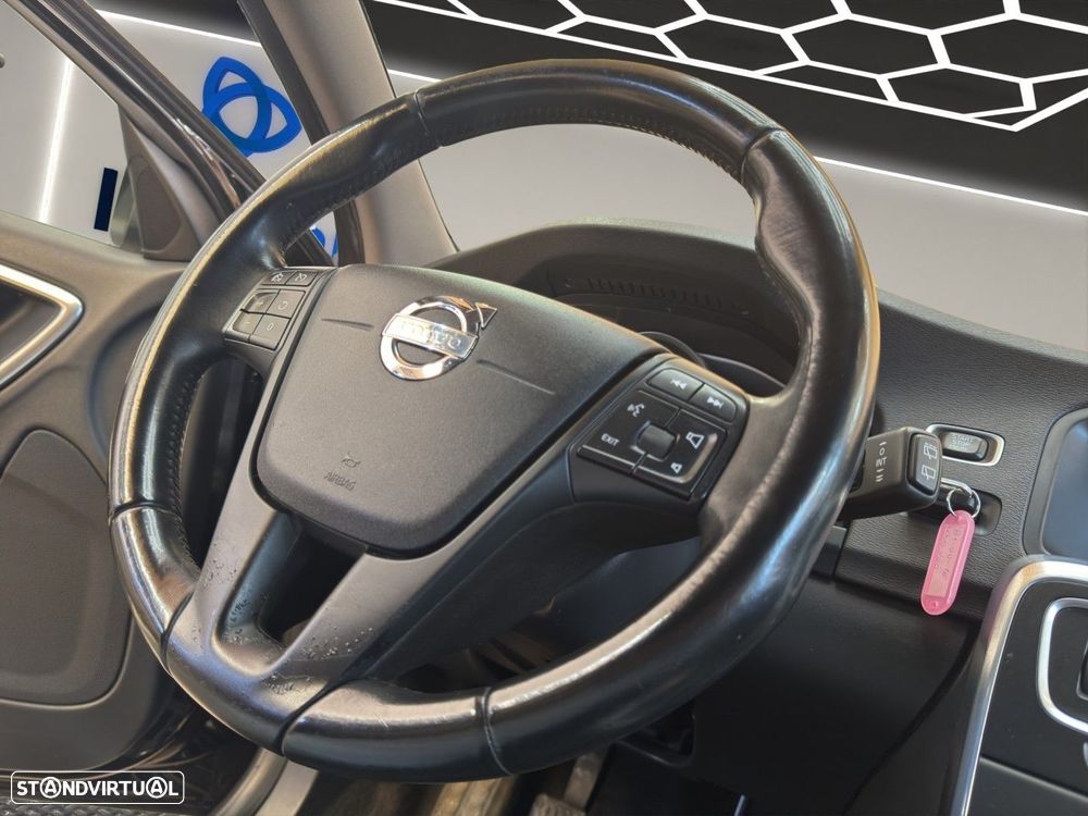 Volvo V60 1.6 D2 Momentum Eco - 15