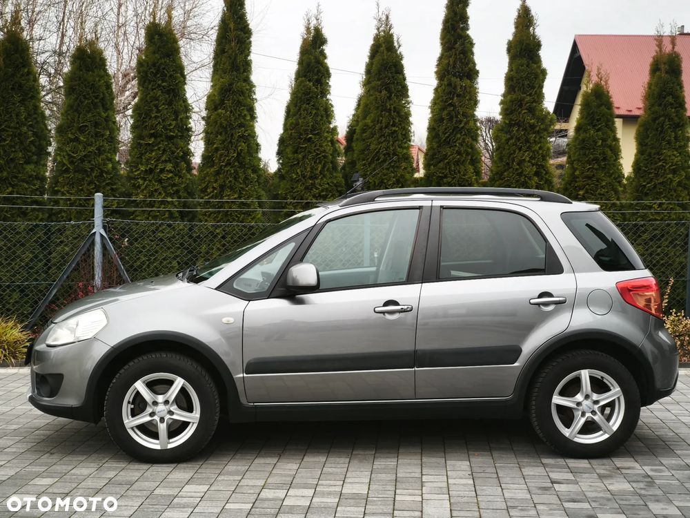 Suzuki SX4 Classic 1.6 VVT 4x4 Style - 4