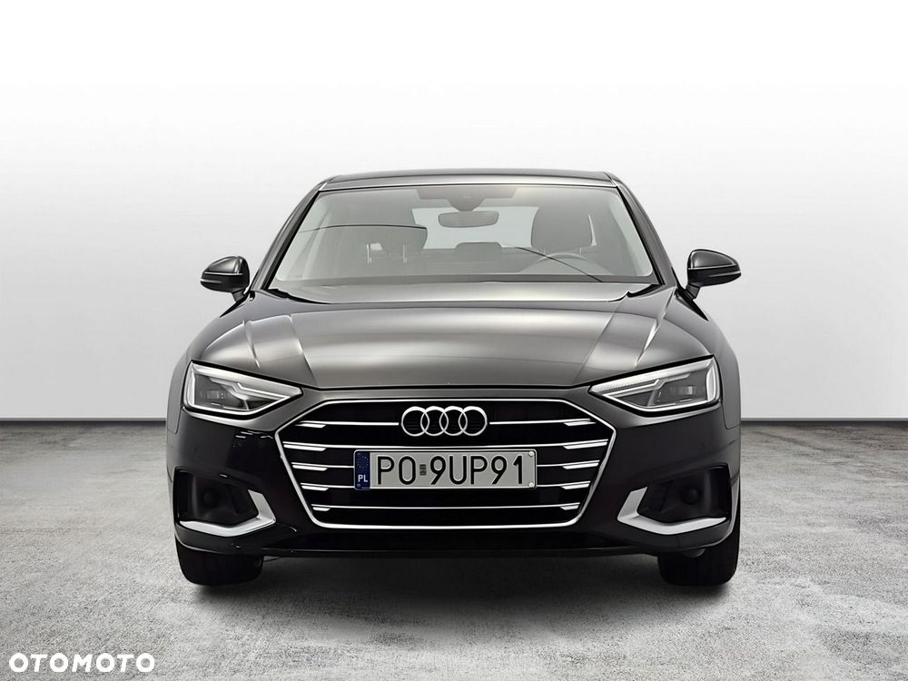 Audi A4 Limousine - 8