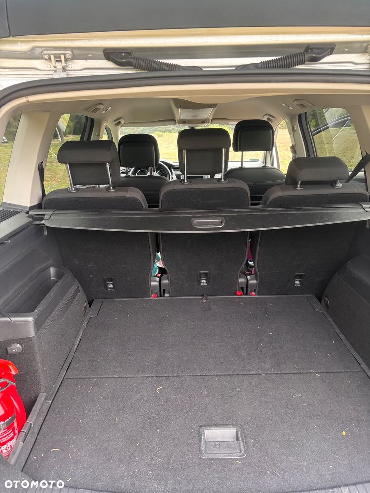 Volkswagen Touran 1.6 TDI BMT Comfortline - 14