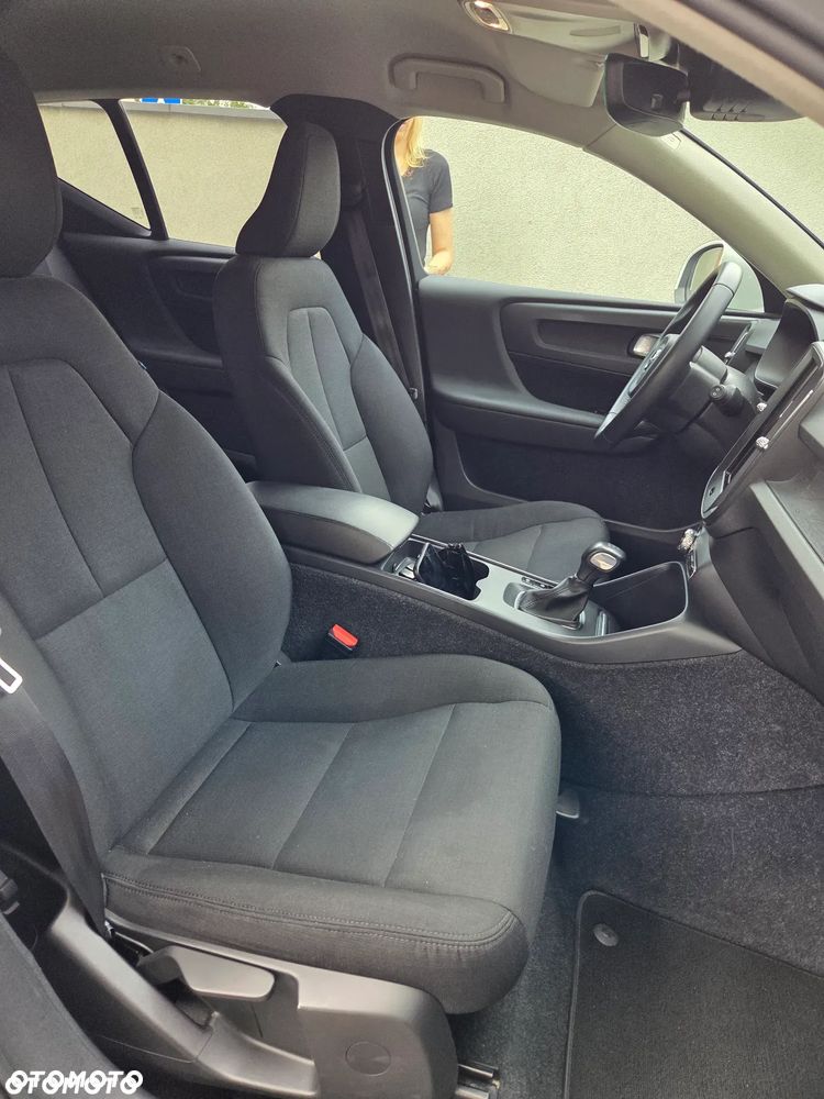 Volvo XC 40 T3 Momentum - 17