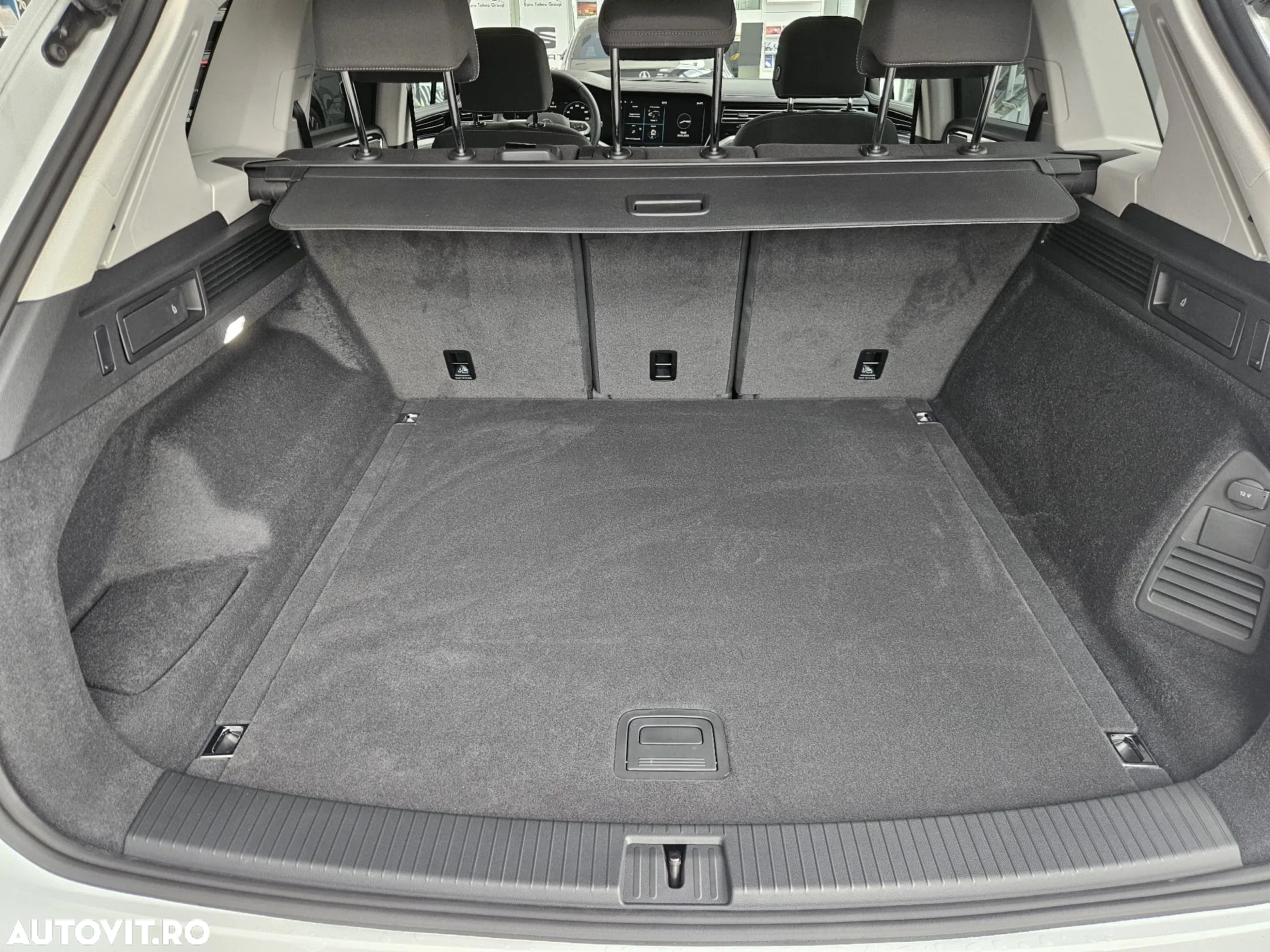 Volkswagen Touareg V6 TDI 4MOTION Style - 28