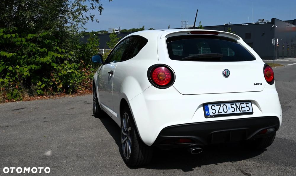 Alfa Romeo Mito - 24