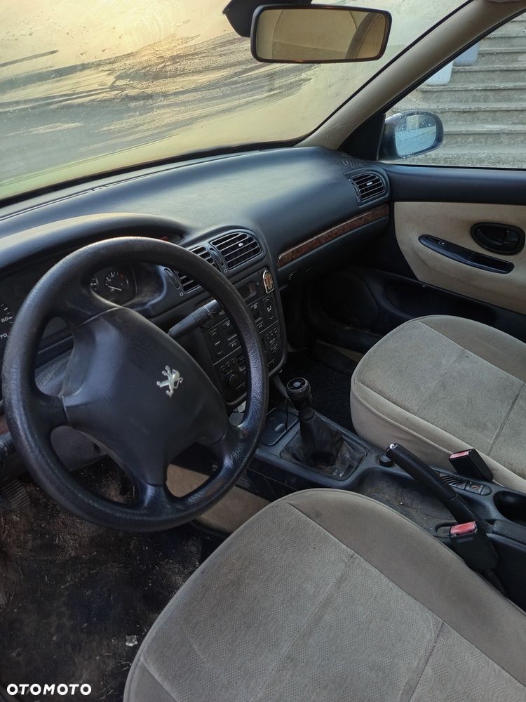 Peugeot 406 - 8