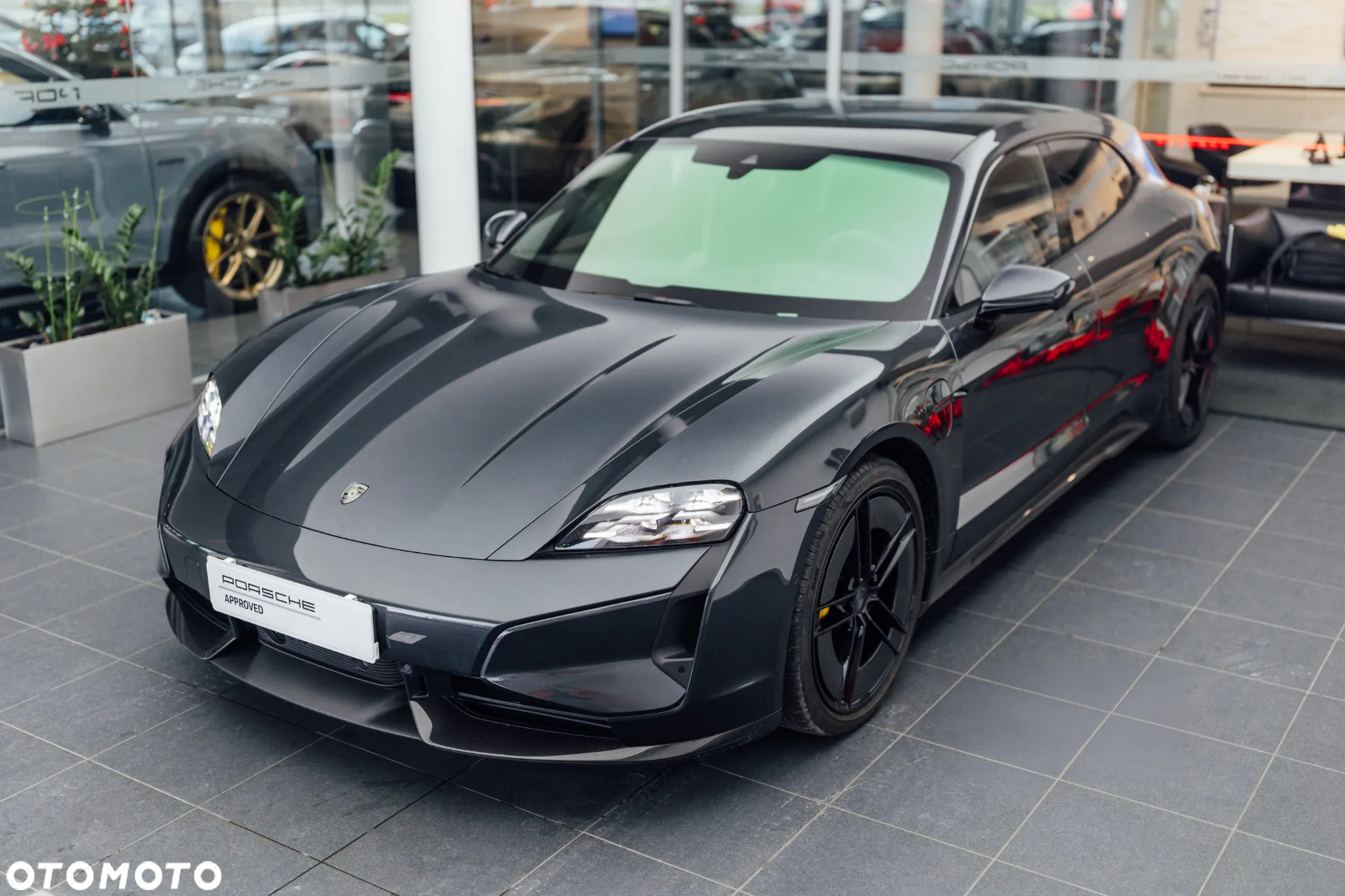 Porsche Taycan 105kWh Turbo S Sport Turismo - 3