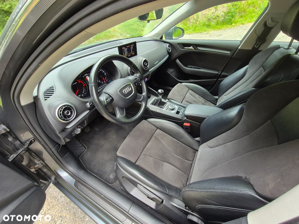 Audi A3 Sportback 2.0 TDI (clean diesel) quattro Attraction - 5