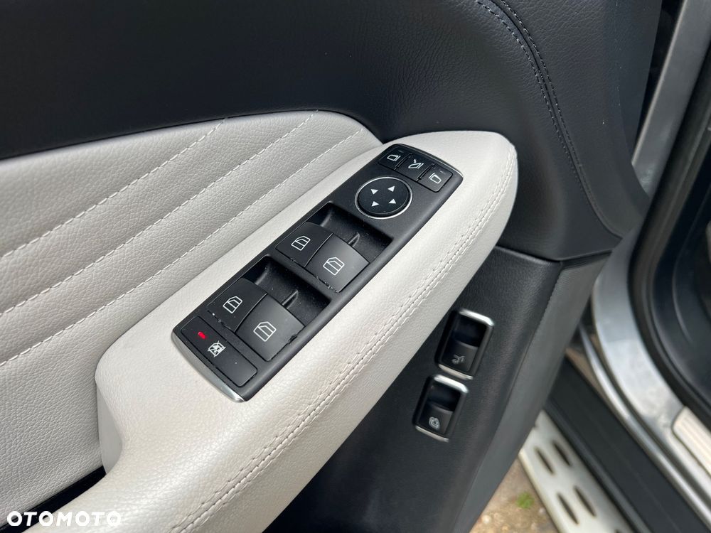 Mercedes-Benz GLE - 27