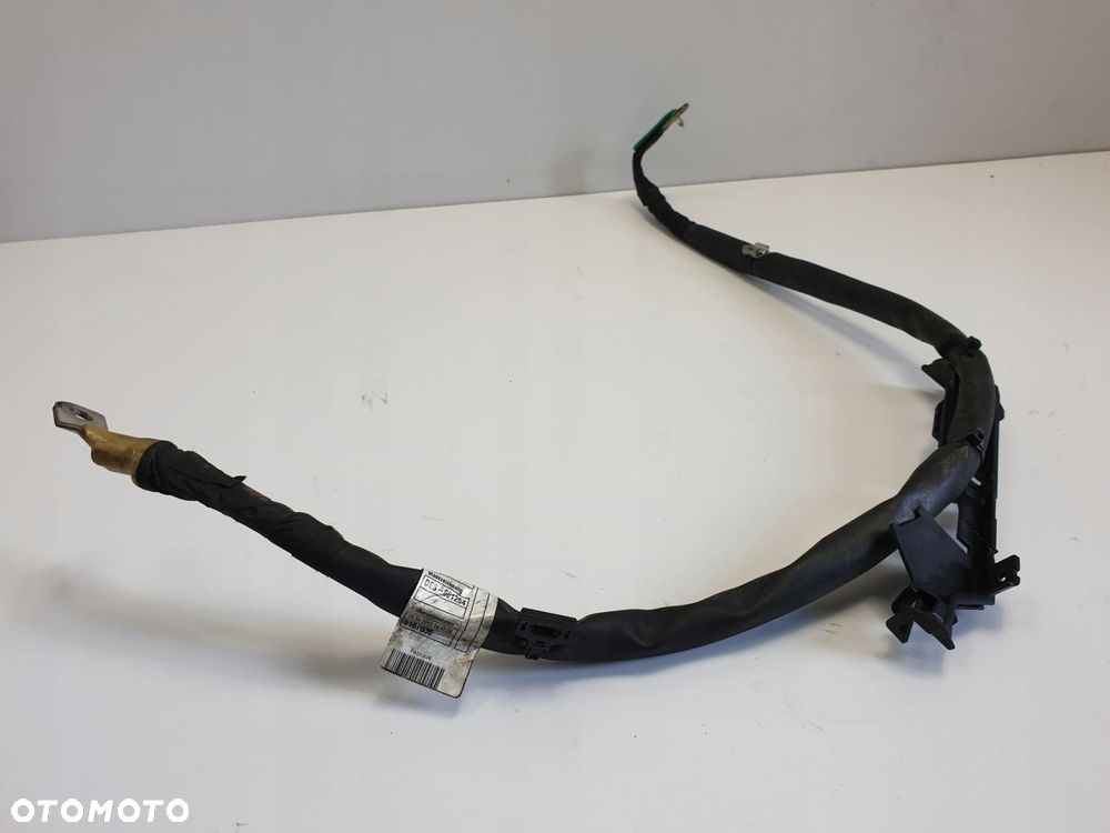 Mercedes W205 3.0 V6 PRZEWÓD PRĄDOWY ROZRUSZNIKA - 3