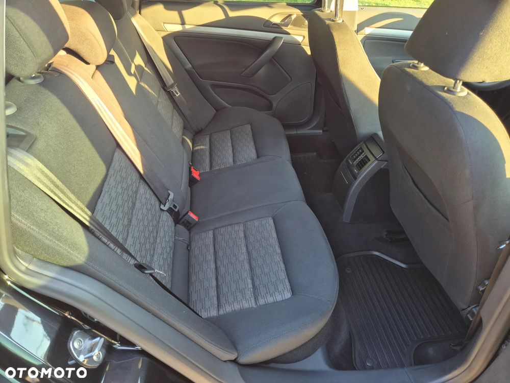 Skoda Octavia 1.6 - 22