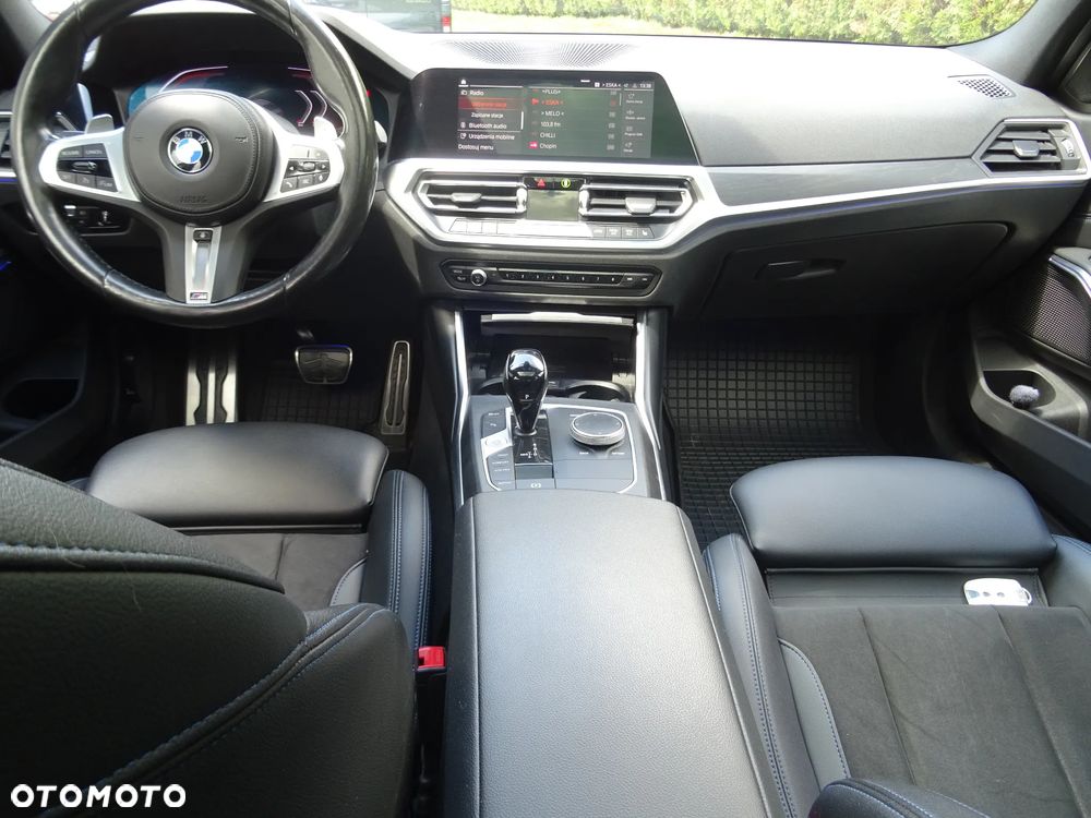 BMW Seria 3 320d xDrive M Sport - 31
