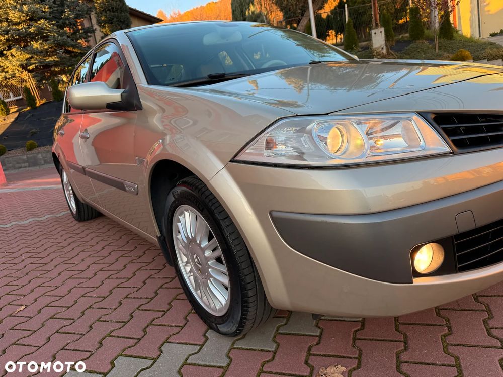Renault Megane 1.6 16V Privilege - 15