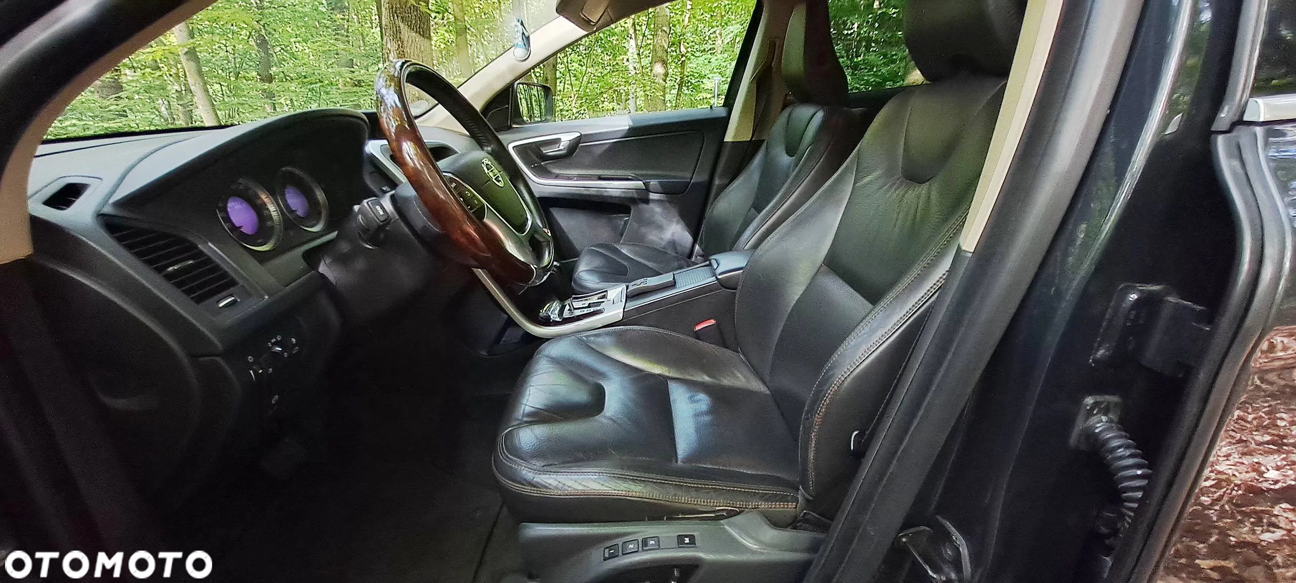 Volvo XC 60 - 30
