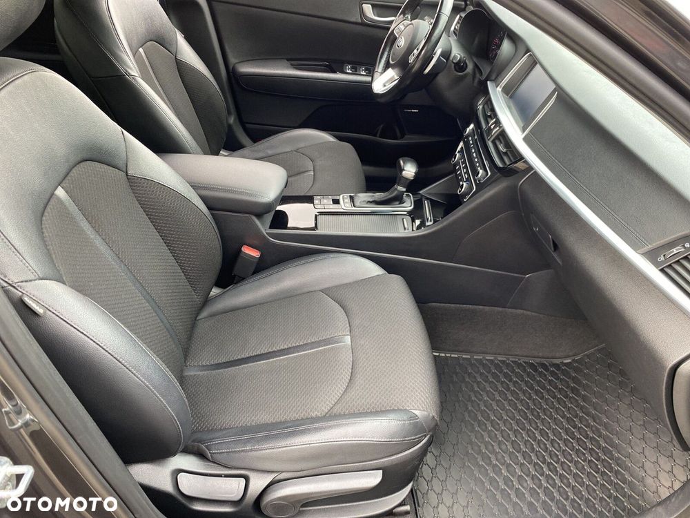 Kia Optima - 15