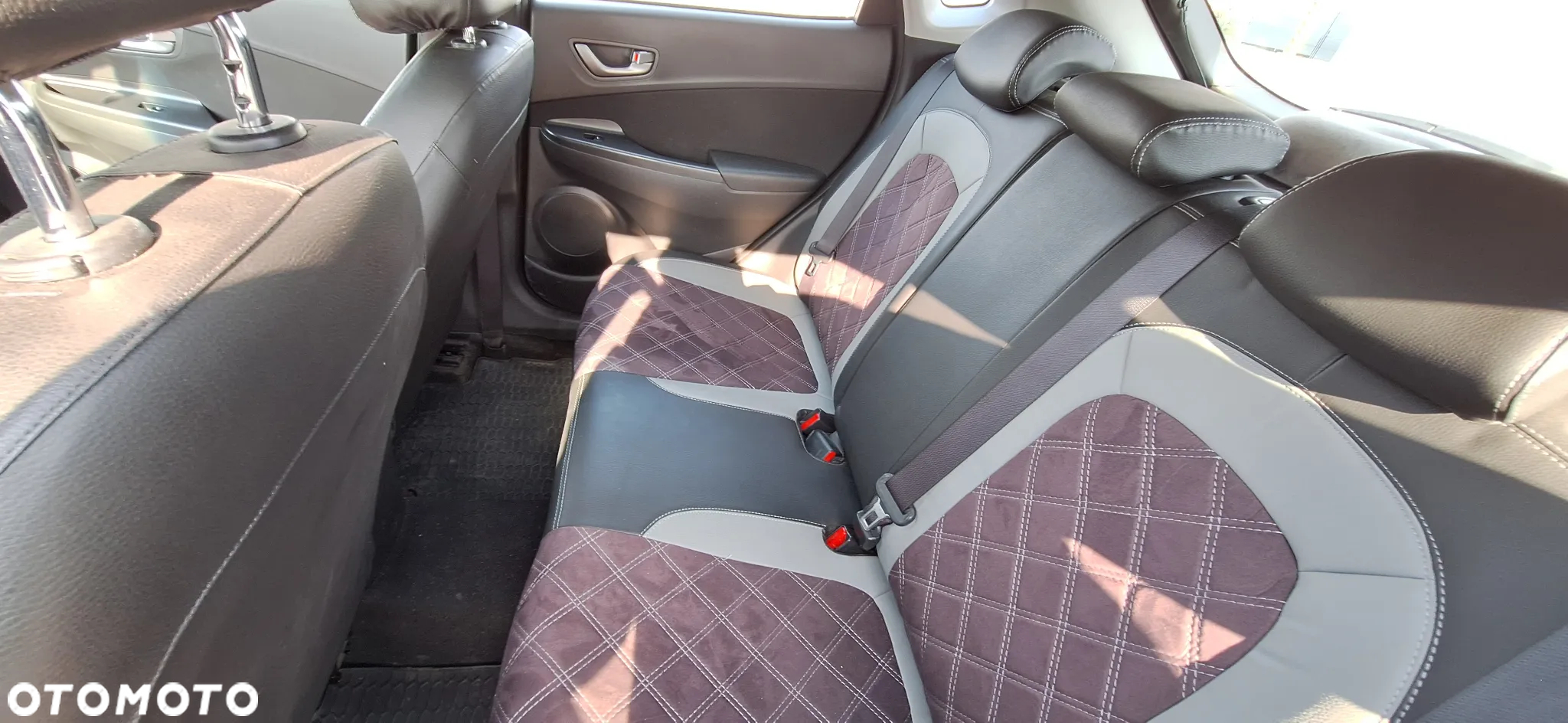 Hyundai Kona 1.0 T-GDI Premiere Comfort - 4