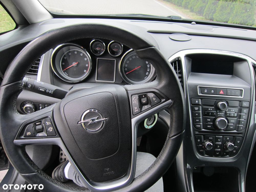 Opel Astra ver-1-6-cosmo - 14