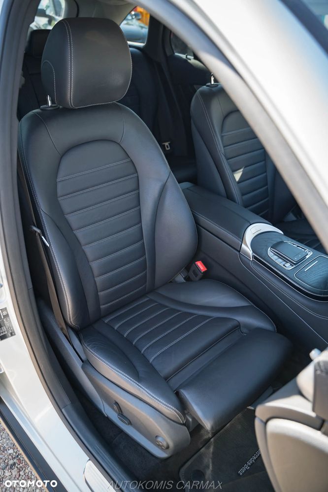 Mercedes-Benz GLC - 21