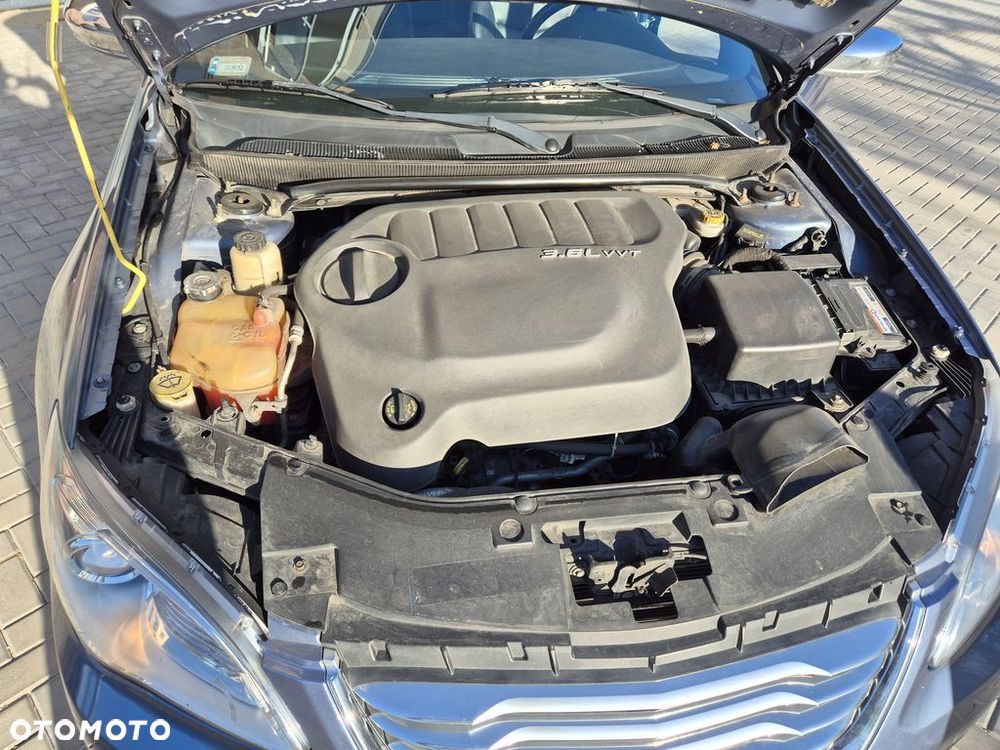 Chrysler 200 - 21