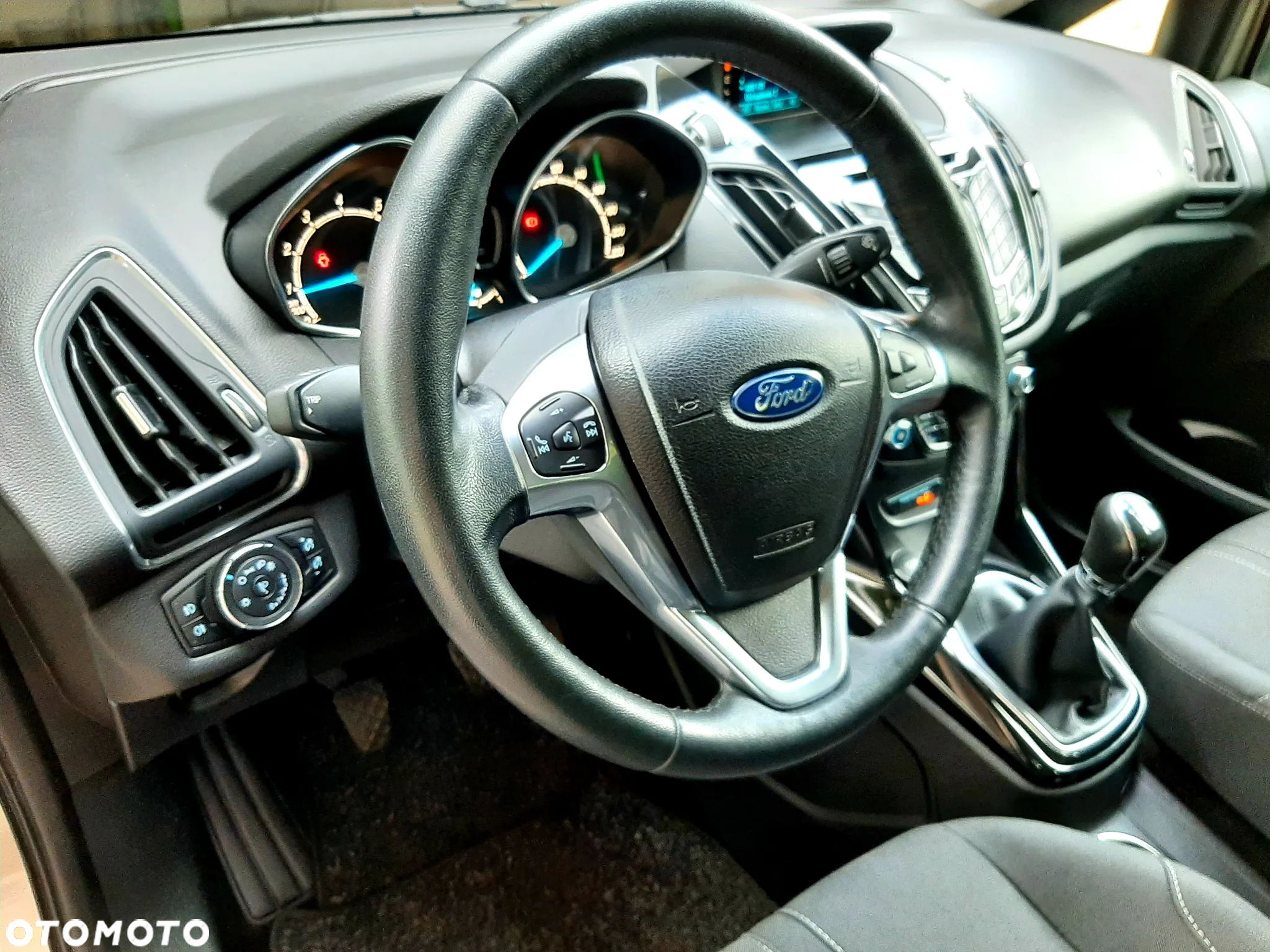 Ford B-MAX - 13
