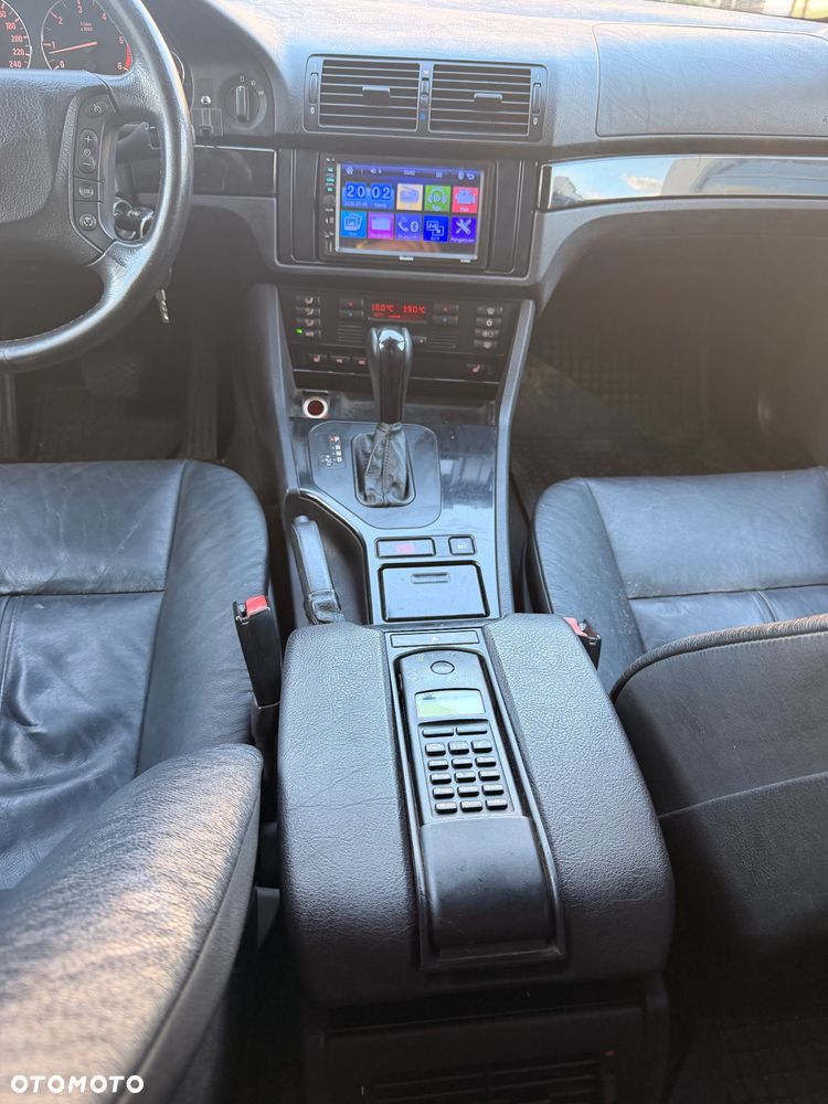 BMW Seria 5 - 24