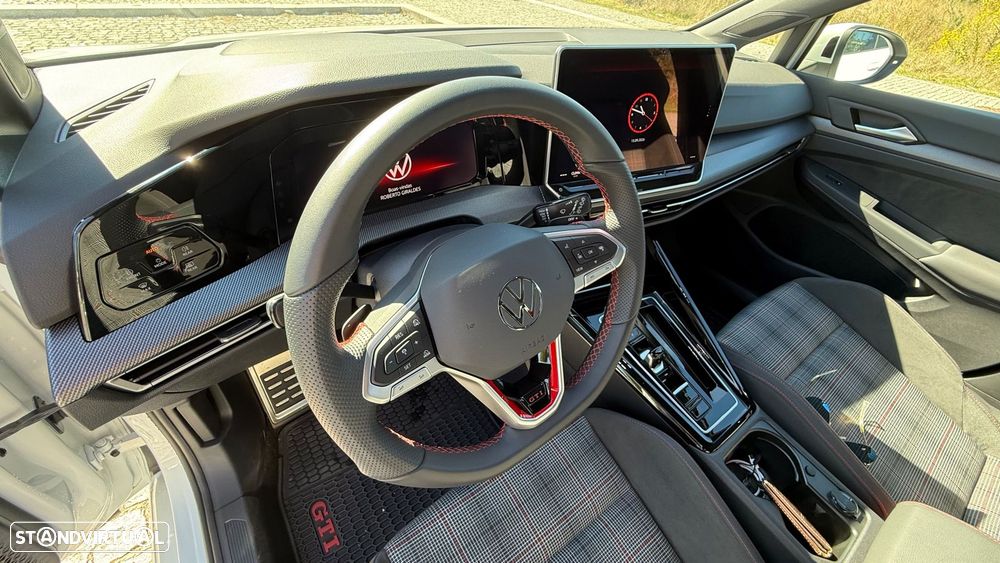 VW Golf 2.0 TSI GTI DSG - 1