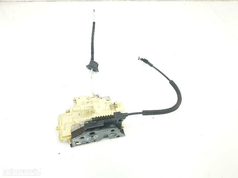 FECHADURA PORTA TRASEIRA DIREITA AUDI Q7 2007 -8K0839016 - 2
