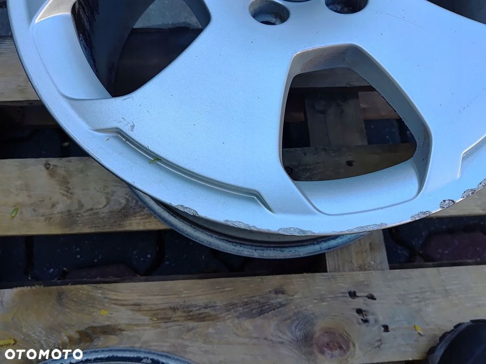 AUDI FELGA ALUMINIOWA 17"X7,5 ET56 5X112 8P0601025C - 3