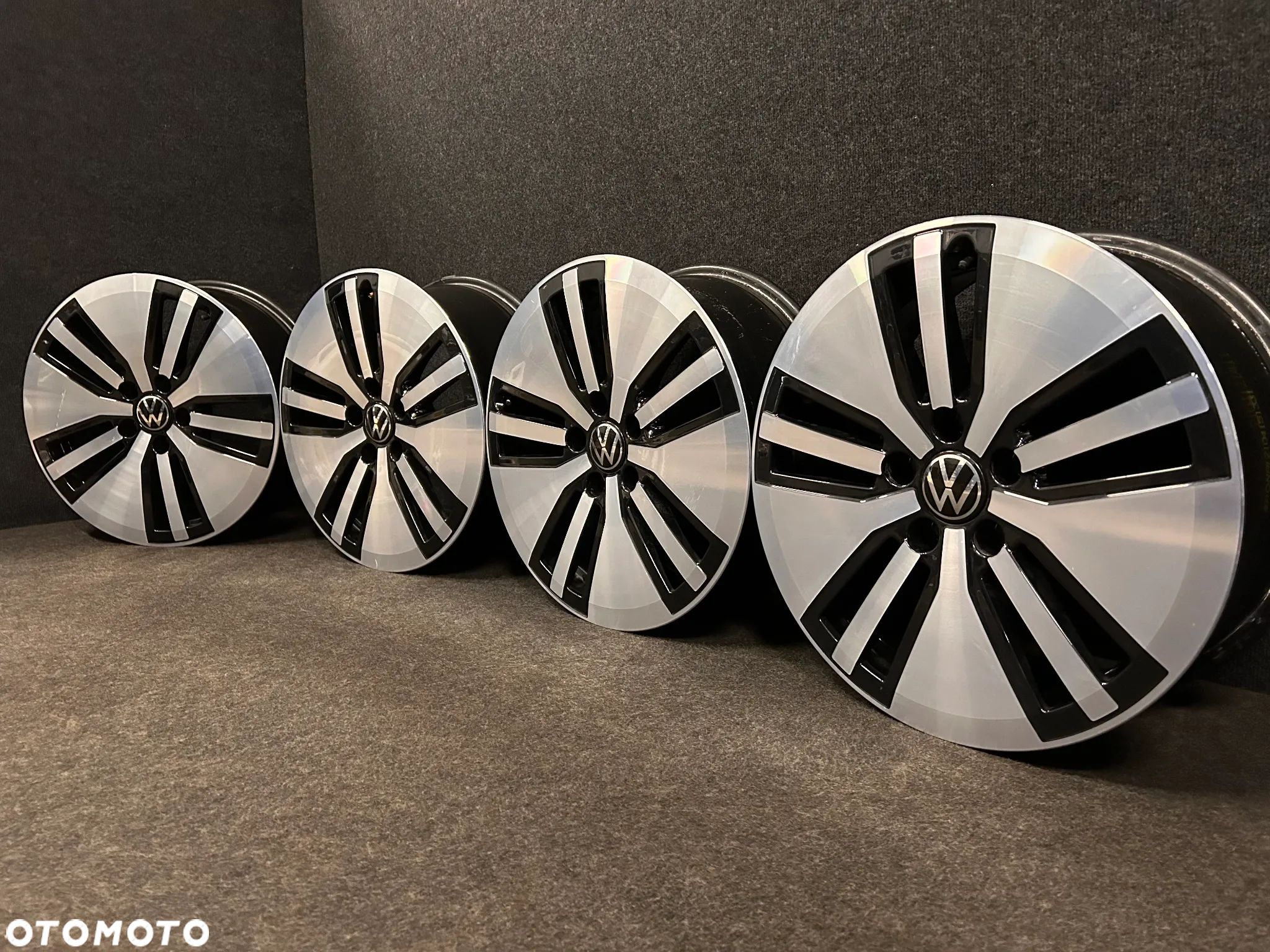 Alufelgi VW Passat B8 GTE, B7, Tiguan, Sharan, T-Roc 17 cali 5x112 4szt. ładne! - 1