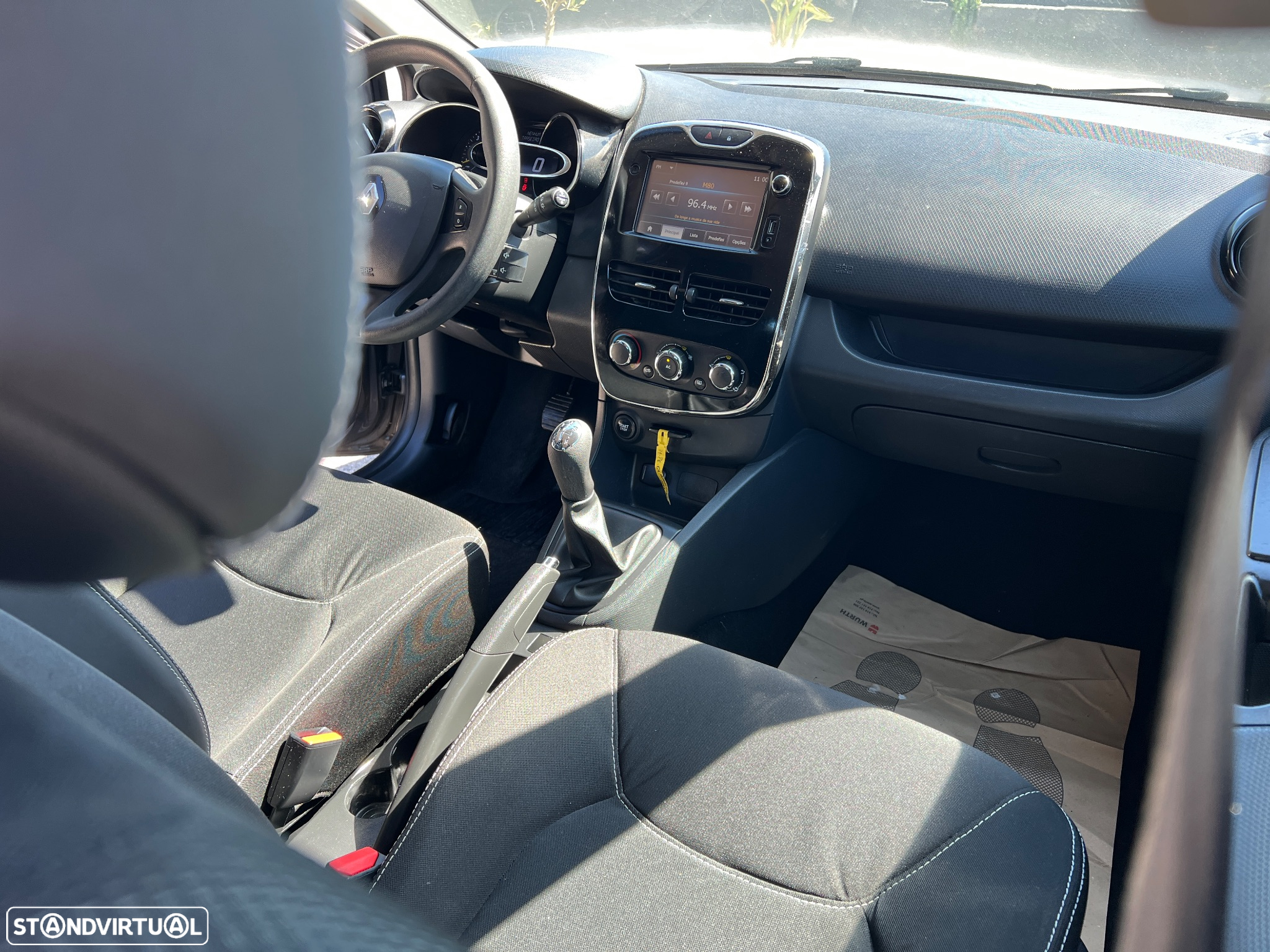 Renault Clio 1.5 dCi Dynamique S - 15
