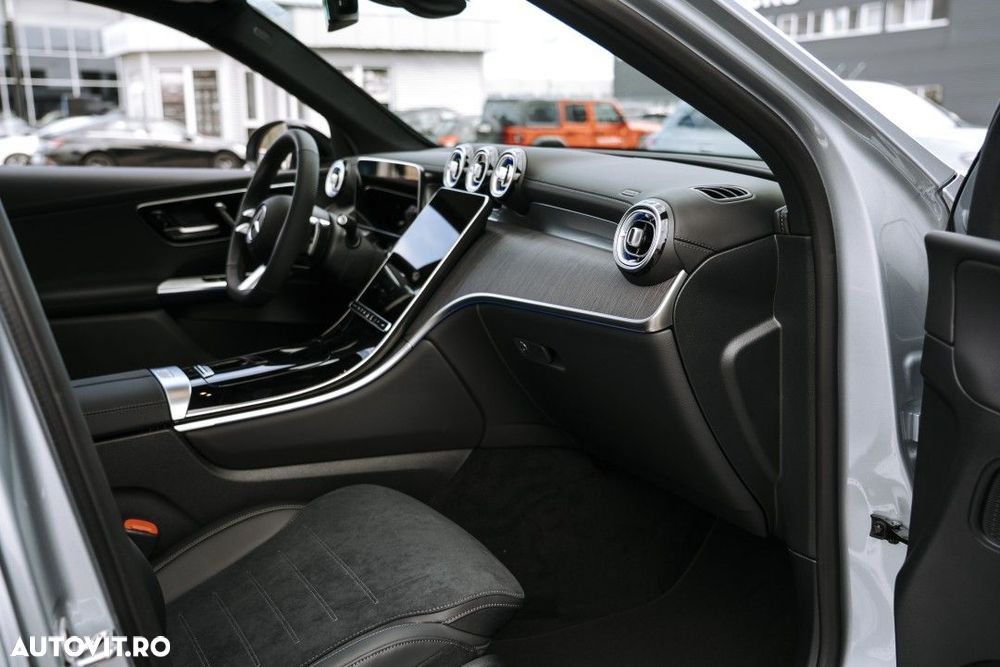 Mercedes-Benz GLC - 12