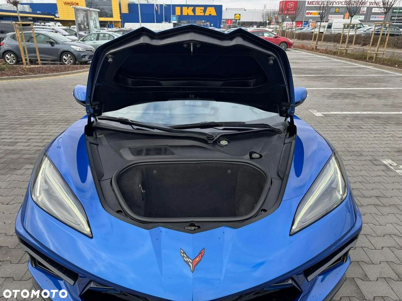 Chevrolet Corvette - 15