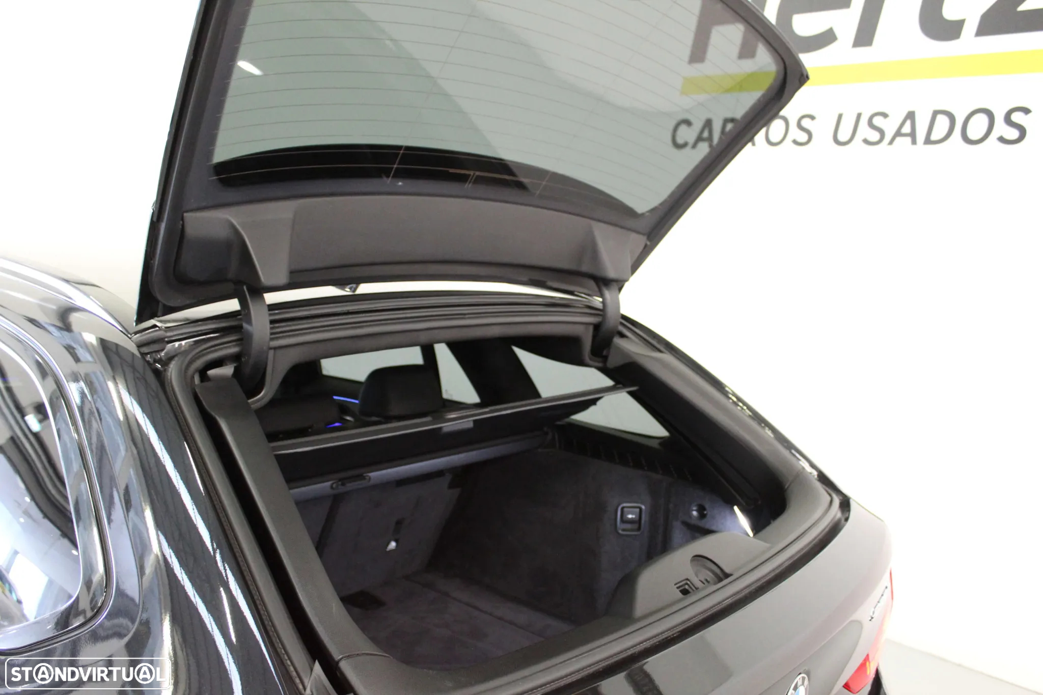 BMW 520 d Pack Desportivo M Auto - 24