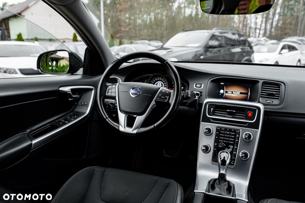 Volvo V60 Cross Country D3 Geartronic - 22